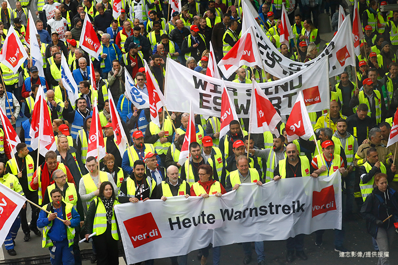 Airport Strikes Paralyzed Europe