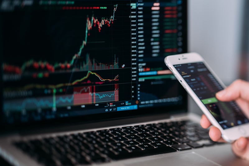 Could Tech Take Down the Stock Market?