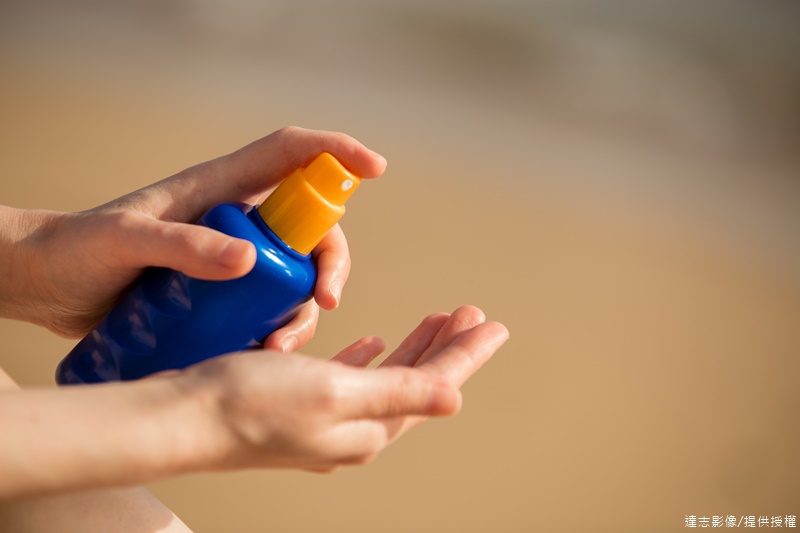 Wearing Sunscreen on the Plane