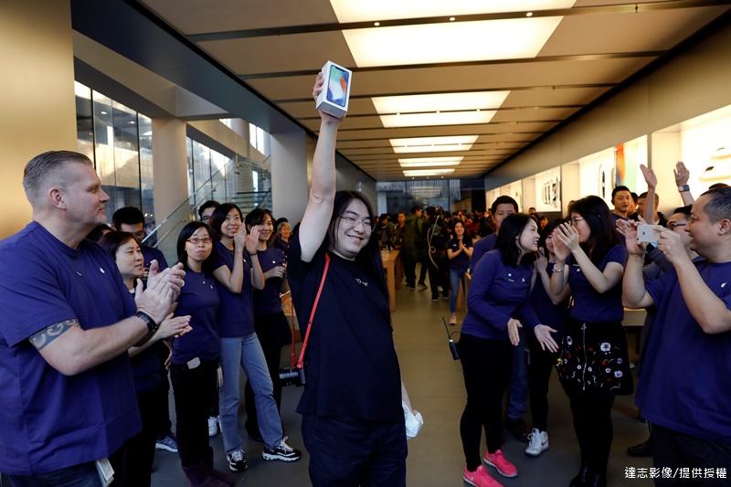 Being an Apple Fan Could Be Pricey