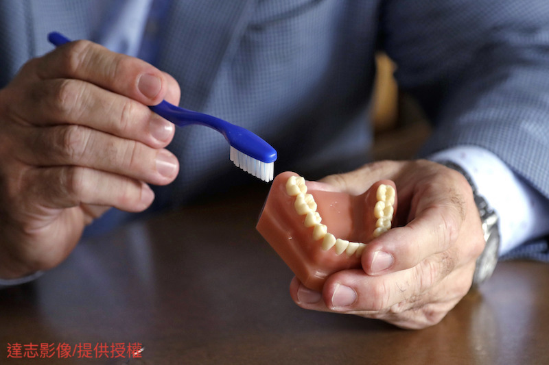 Is Charcoal Toothpaste Good for Our Teeth?