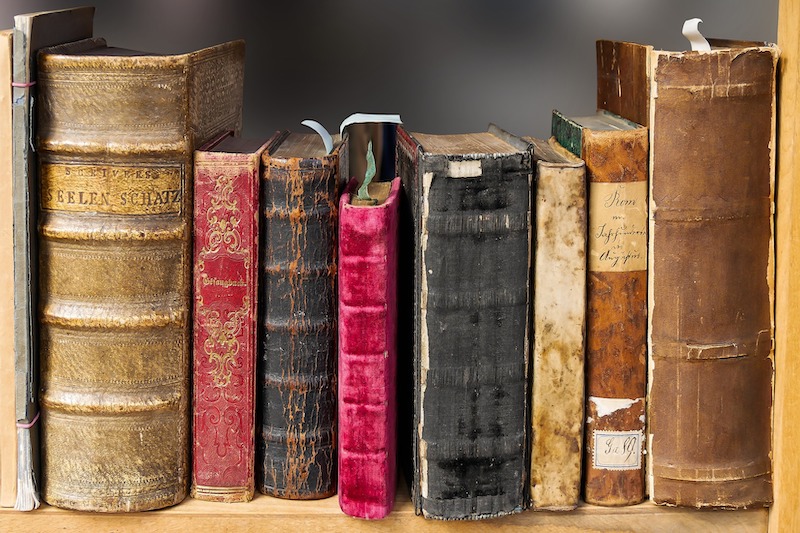 Teacher Makes Big Money Selling Secondhand Books