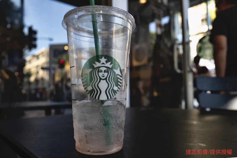 Starbucks May Start to Use “Shared” Cups