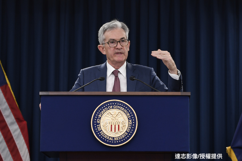 Fed Buying Bonds Again to Control Lending Rates