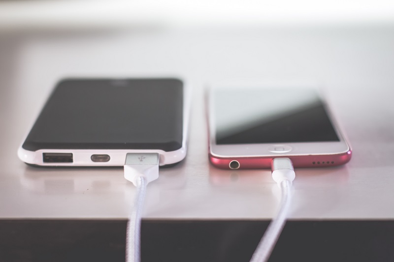 How to Charge Your Phone the Right Way