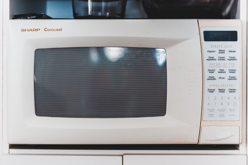 Heating Up Microwave Food