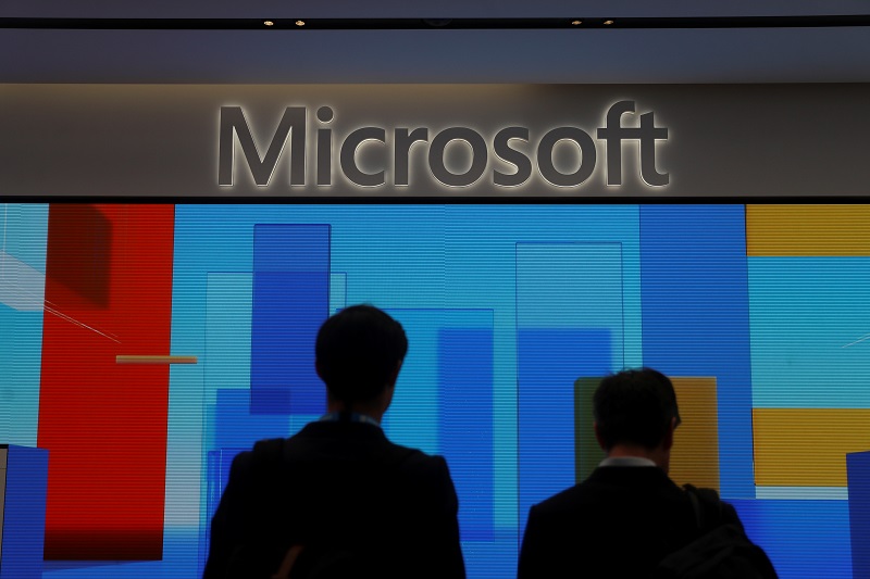 Microsoft’s AI Journalist Confuses Mixed-Race Singers