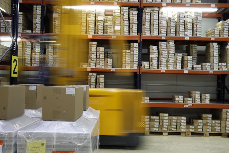 Amazon Plans to Hire 125,000 Employees Across America