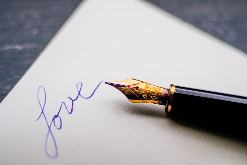 Japan Post Teaches People How to Write Love Letters