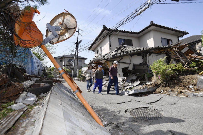 Powerful Earthquake Shakes Eastern Japan