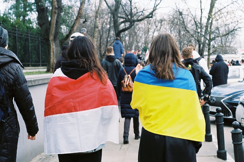Poland Opens Its Arms to Ukrainians