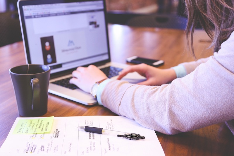 Crowdsourcing Marketing Consultants