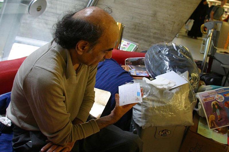 Iranian Man Who Made French Airport His Home for 18 Years Dies