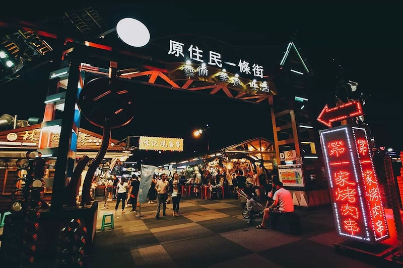 Hualien Braces for Flock of Tourists