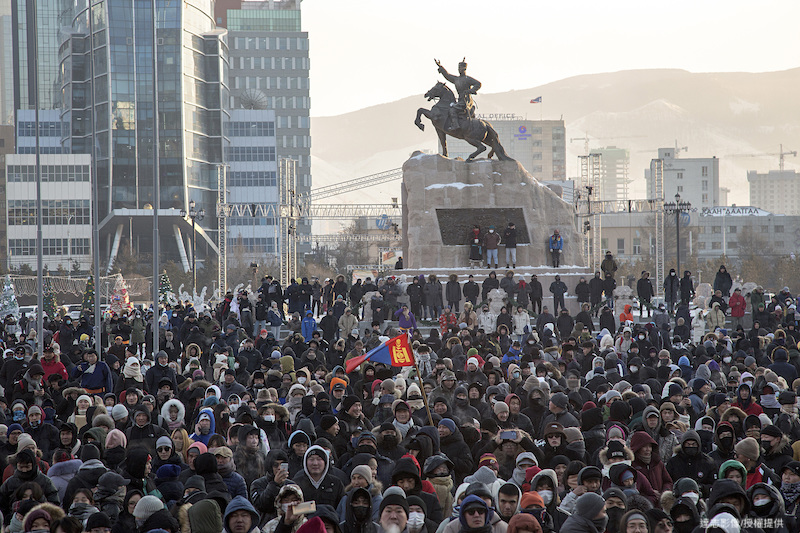 Thousands of Mongolians Brave Bitter Cold to Protest Alleged Coal Theft