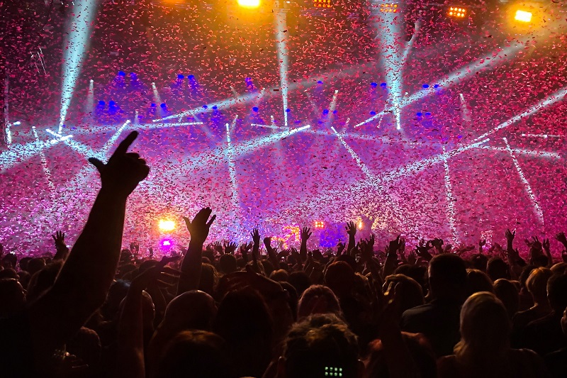 Clean Bandit