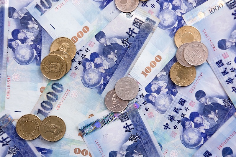 Evergreen Employees Receive Huge Year-End Bonuses