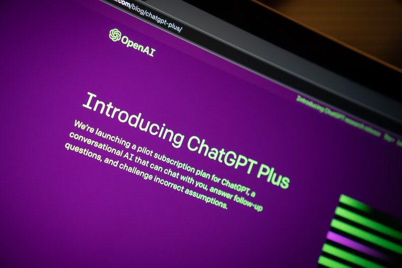 ChatGPT: Popular Machine Or Human?