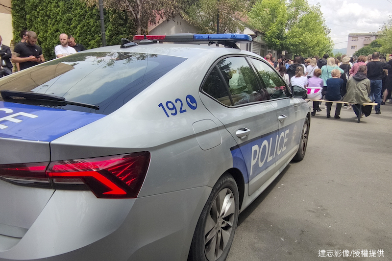 Clashes in Northern Kosovo: Latest Escalation of Ethnic Tensions in Region