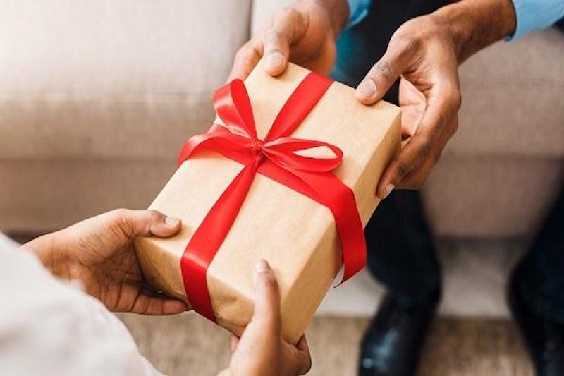 Taiwanese Gift-Giving Taboos