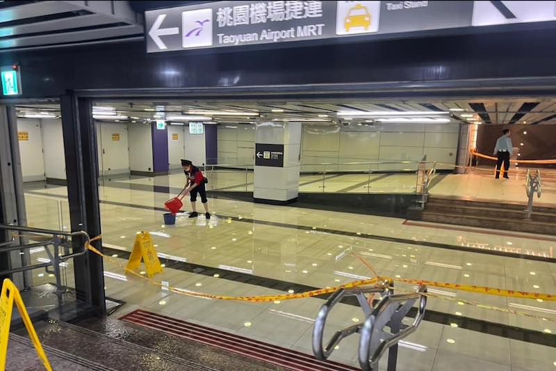 Heavy Rain Leads to Flooding in Taipei