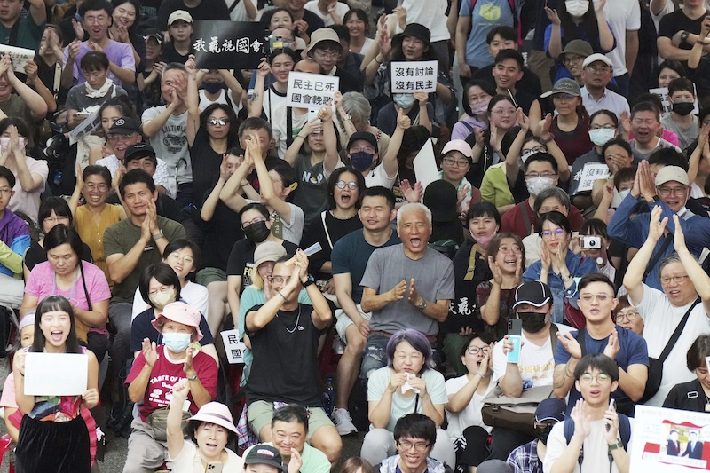 Protesters Demonstrate Against Taiwan Opposition Parties’ Legislative Reform Bills