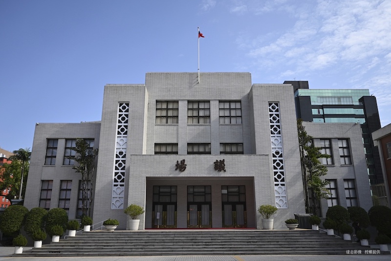 KMT Legislator Yen Receives Prison Sentences of More Than 8 Years