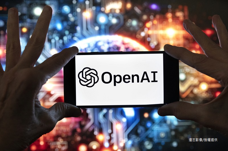 Altman and Musk Trade Insults on X After Musk Offers to Buy OpenAI