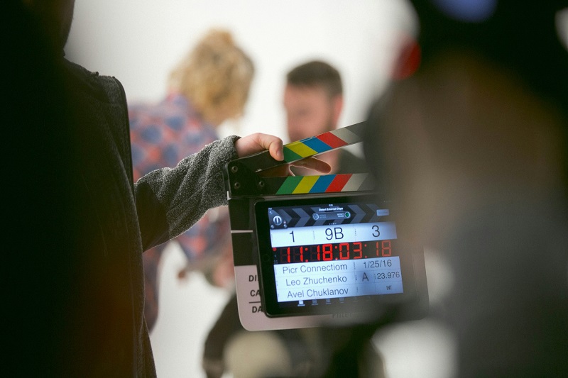 Digital Technologies Drive Changes in the Entertainment Industry