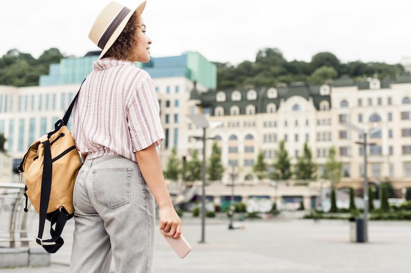 How Living Abroad Changes the Way People Think