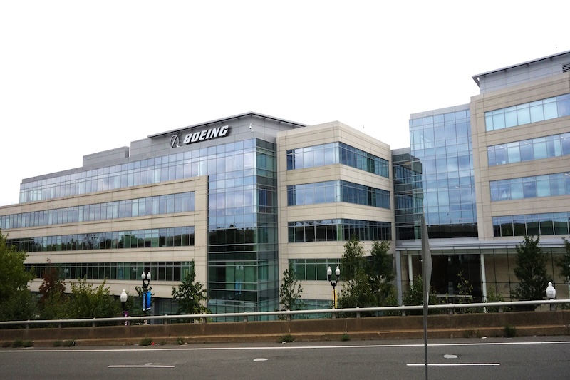 Boeing Shares Tumble After Smaller-Than-Expected Chinese Order