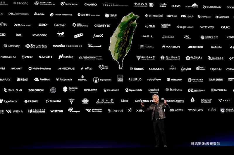 Jensen Huang’s “Trillion Dollar Dinner”: Investment Opportunities in Taiwan’s AI Supply Chain